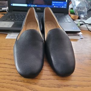 Ladies loafers size 8